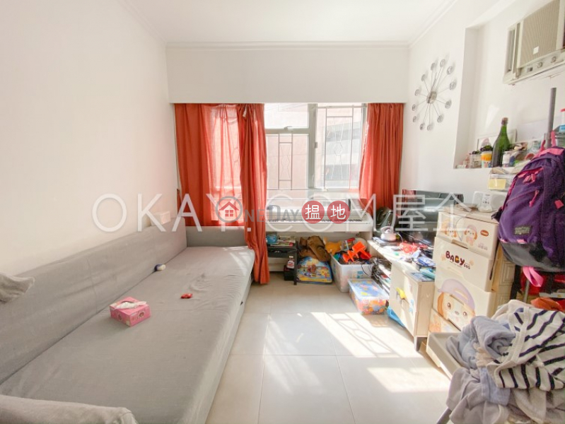 Property Search Hong Kong | OneDay | Residential Sales Listings | Cozy 2 bedroom in Mid-levels West | For Sale