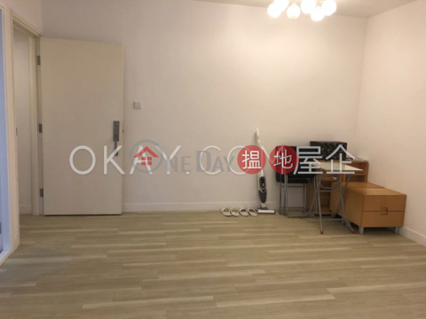 3房2廁,露台嘉輝大廈出租單位, 嘉輝大廈 Garfield Mansion | 西區 (OKAY-R94281)_0