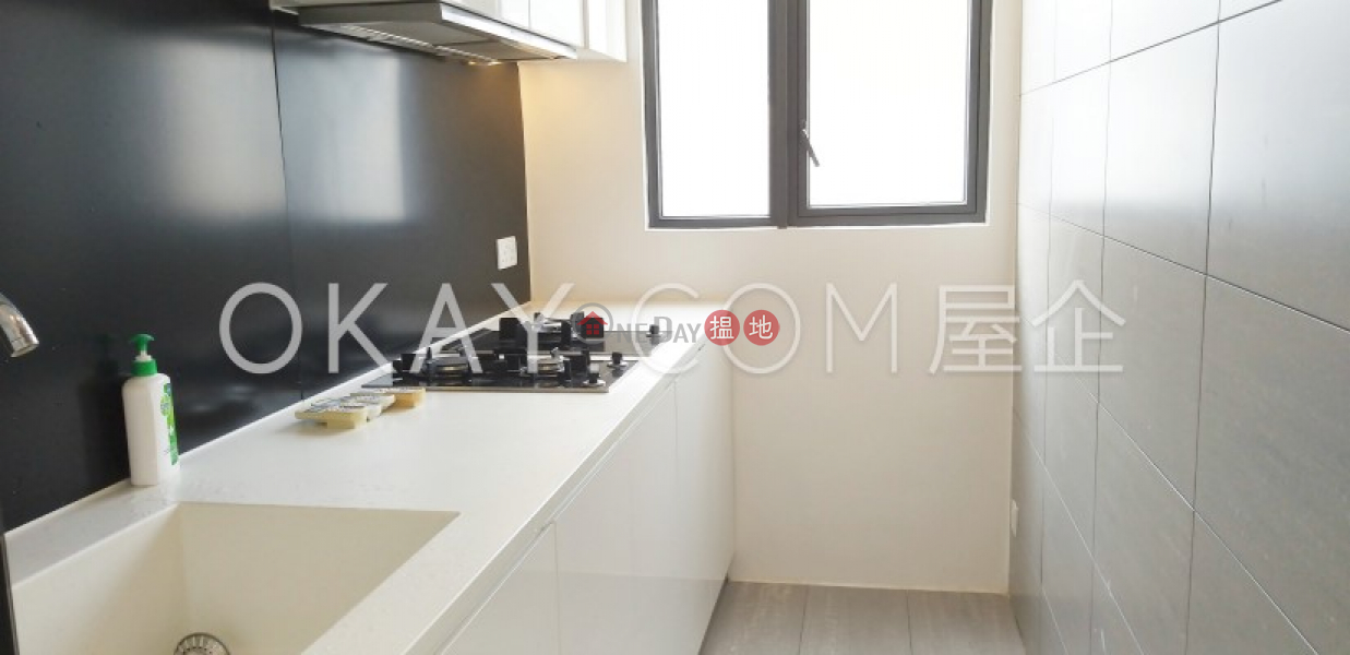 HK$ 45,000/ month, The Oakhill Wan Chai District, Popular 3 bedroom with balcony | Rental