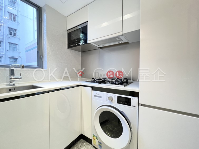 Charming 1 bedroom with balcony | For Sale | Centre Point 尚賢居 Sales Listings