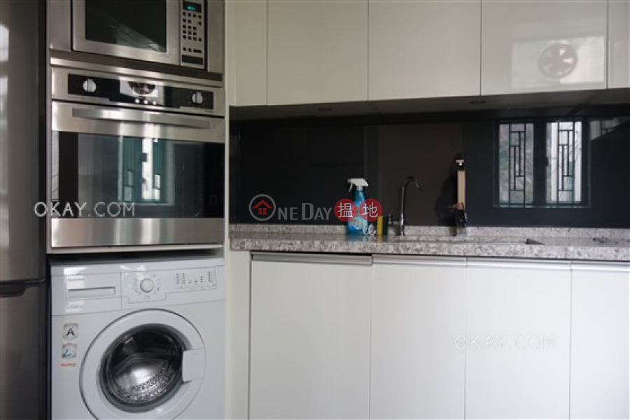 Stylish 2 bedroom on high floor with rooftop | Rental | 2 Seymour Road | Western District, Hong Kong | Rental | HK$ 38,000/ month