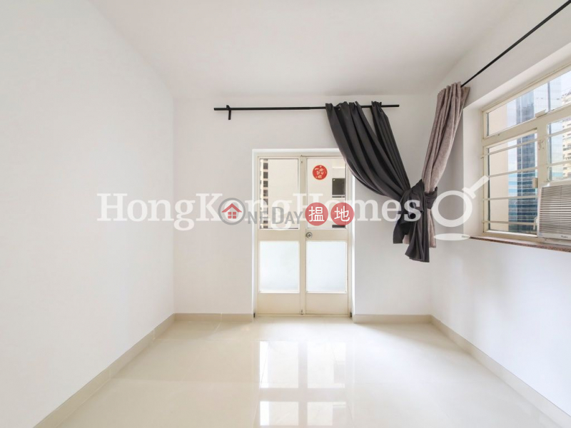 3 Bedroom Family Unit for Rent at Mansion Building 842-850 King\'s Road | Eastern District Hong Kong | Rental HK$ 26,000/ month