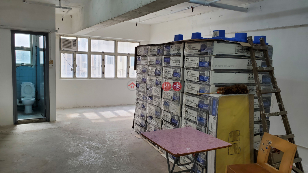 Good Price! Principle unit, vacant for sale. | Tak Lee Industrial Centre 得利工業中心 Sales Listings