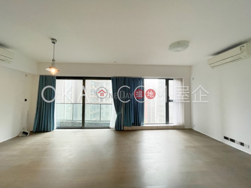 Luxurious 3 bedroom with balcony | Rental | Azura 蔚然 Rental Listings