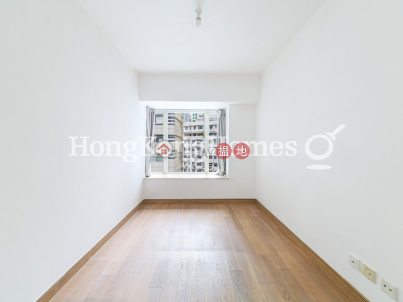 HK$ 45,000/ month, Centrestage Central District | 3 Bedroom Family Unit for Rent at Centrestage