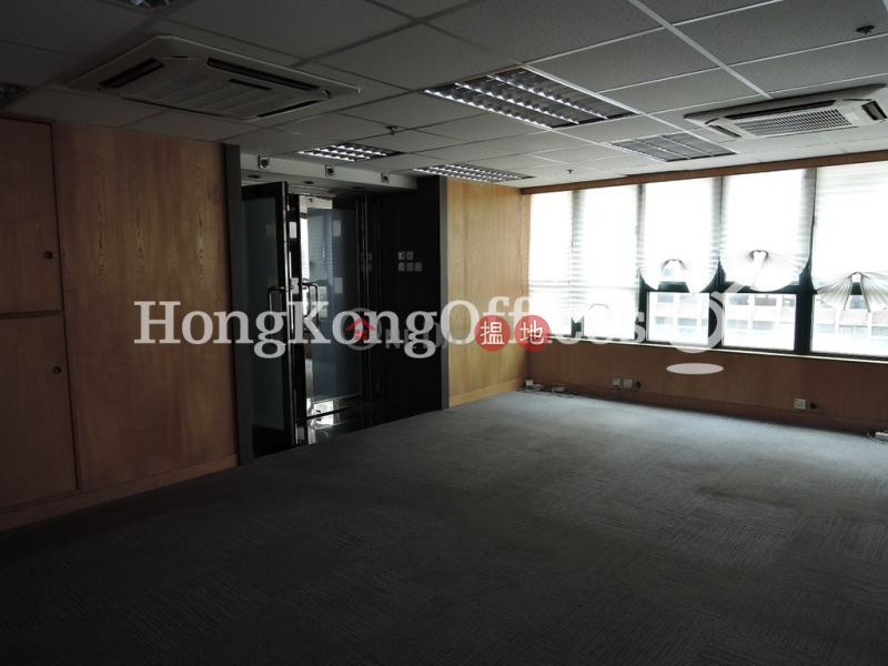 HK$ 37,999/ month Shum Tower Western District, Office Unit for Rent at Shum Tower