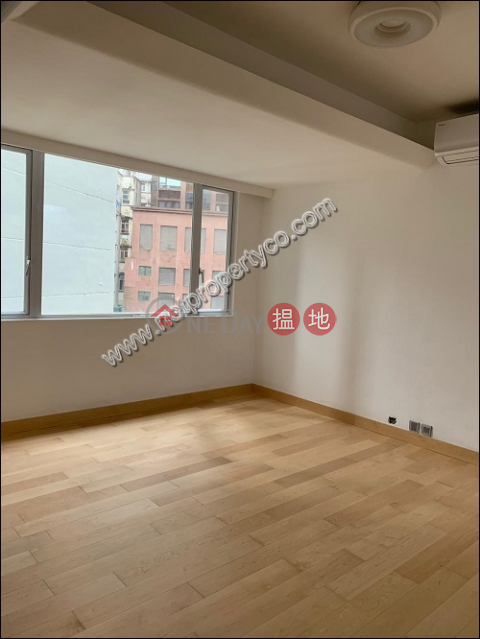 Renovated Apartment in Mid-level Central for rent | Garfield Mansion 嘉輝大廈 _0