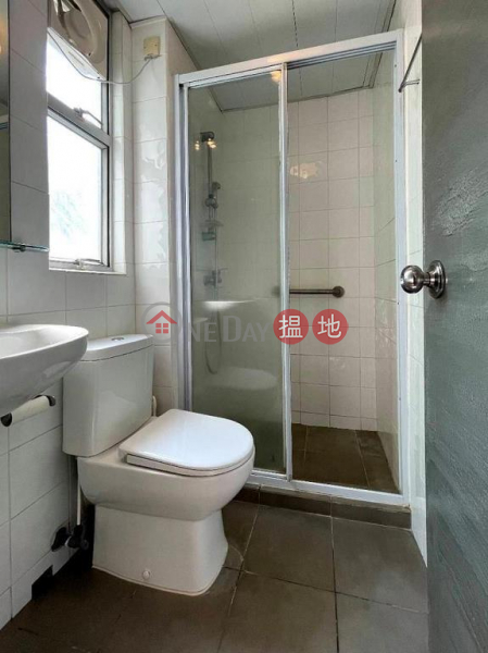 Flat for Rent in Yan King Court, Wan Chai | Yan King Court 欣景閣 Rental Listings