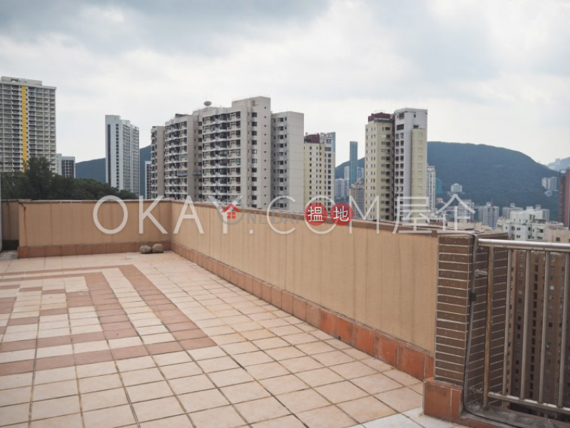 Rare 3 bedroom on high floor with rooftop & balcony | Rental | Ronsdale Garden 龍華花園 Rental Listings