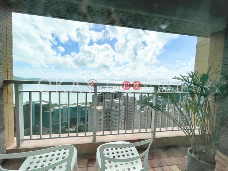 Efficient 2 bed on high floor with sea views & balcony | For Sale | Block 45-48 Baguio Villa 碧瑤灣45-48座 Sales Listings