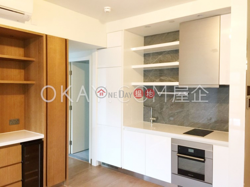 HK$ 48,000/ month | Resiglow, Wan Chai District Luxurious 2 bedroom on high floor with balcony | Rental
