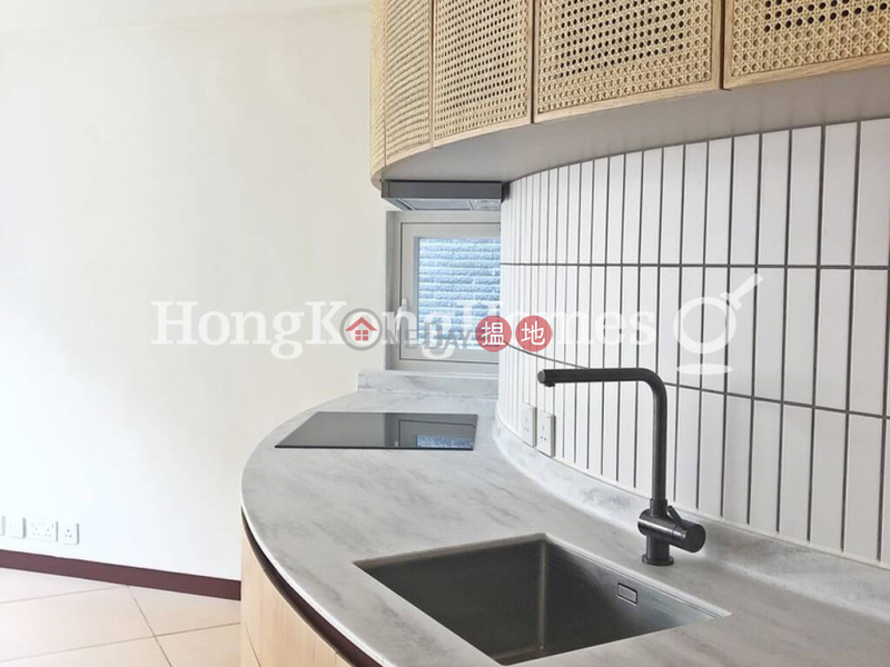 HK$ 21,000/ month Rockwin Court, Wan Chai District 1 Bed Unit for Rent at Rockwin Court