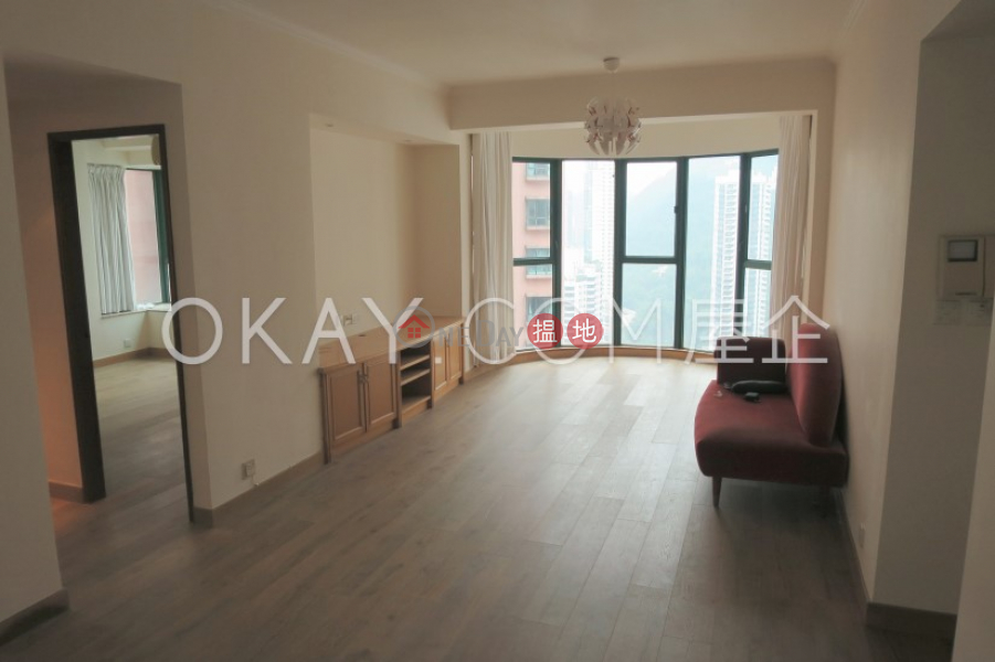 Stylish 2 bedroom on high floor with parking | Rental | Hillsborough Court 曉峰閣 Rental Listings