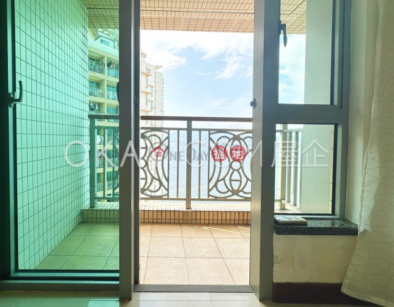 HK$ 35,000/ month, The Merton, Western District Popular 3 bedroom on high floor with rooftop & balcony | Rental