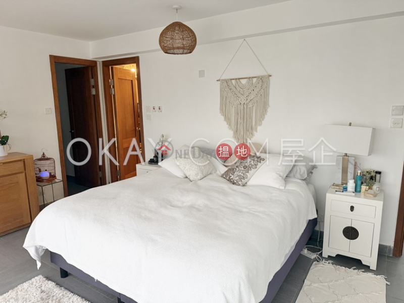 HK$ 55,000/ month | 48 Sheung Sze Wan Village | Sai Kung | Nicely kept house with rooftop, balcony | Rental