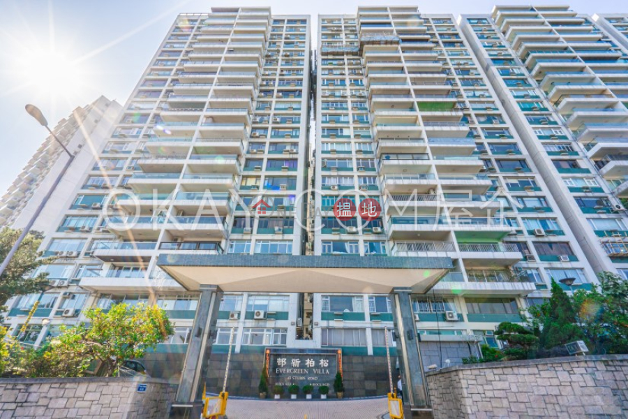 3房3廁,實用率高,極高層,連車位松柏新邨出售單位|松柏新邨(Evergreen Villa)出售樓盤 (OKAY-S31717)