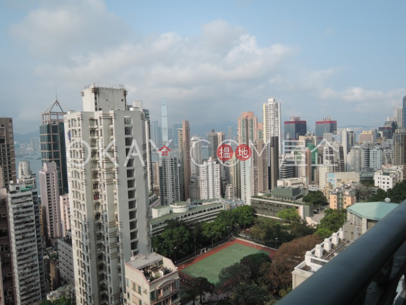 Unique 3 bedroom with balcony | For Sale, Bon-Point 雍慧閣 Sales Listings | Western District (OKAY-S67293)