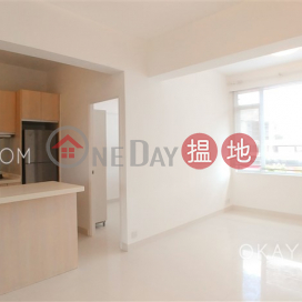 Generous 2 bedroom in Causeway Bay | Rental | Hoi Deen Court 海殿大廈 _0