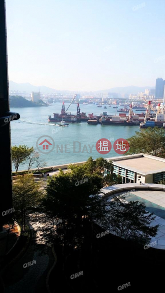 Tower 3 The Long Beach | 2 bedroom Low Floor Flat for Sale, 8 Hoi Fai Road | Yau Tsim Mong | Hong Kong | Sales | HK$ 11.8M