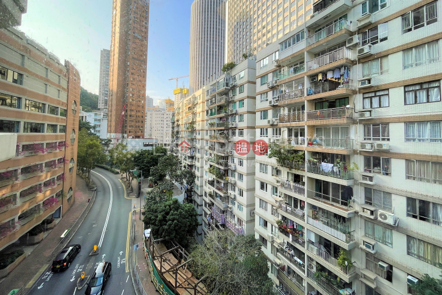竹林苑三房兩廳單位出租74-86堅尼地道 | 東區|香港-出租HK$ 55,000/ 月