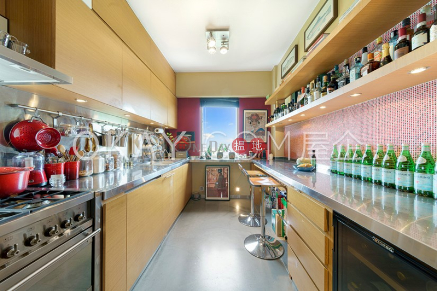 Stylish 1 bedroom with sea views & parking | For Sale | Y. Y. Mansions block A-D 裕仁大廈A-D座 Sales Listings