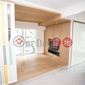 Charming 1 bedroom with balcony | Rental, Centrestage 聚賢居 | Central District (OKAY-R50732)_0