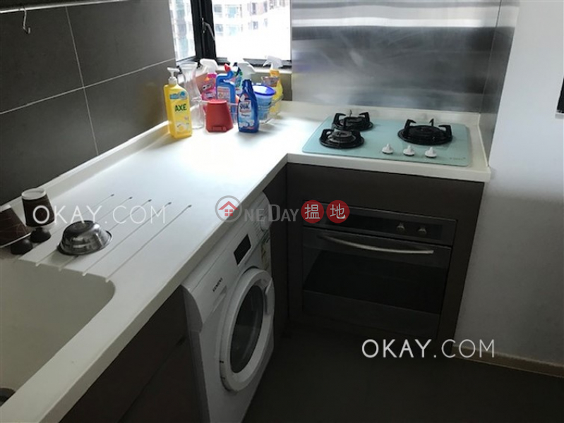 Luxurious 2 bedroom on high floor | For Sale | Caine Tower 景怡居 Sales Listings