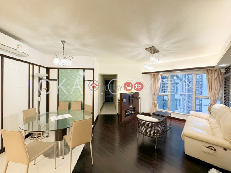 Property Search Hong Kong | OneDay | Residential | Rental Listings | Luxurious 3 bedroom in Kowloon Station | Rental