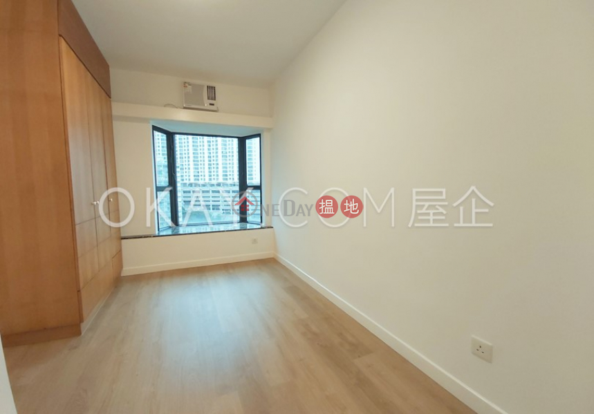 HK$ 42,000/ month, Kennedy Court | Eastern District | Elegant 3 bedroom in Mid-levels East | Rental
