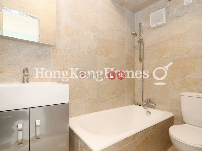 HK$ 29,000/ month Village Tower Wan Chai District | 3 Bedroom Family Unit for Rent at Village Tower