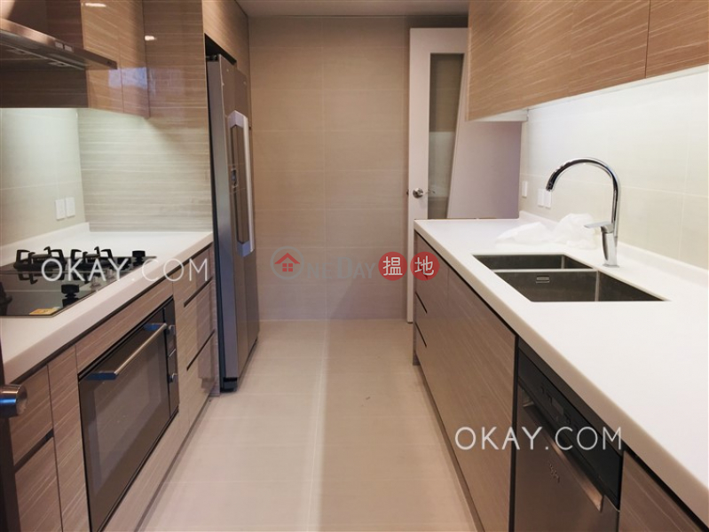 Stylish 3 bedroom with balcony & parking | For Sale | Parkview Heights Hong Kong Parkview 陽明山莊 摘星樓 Sales Listings