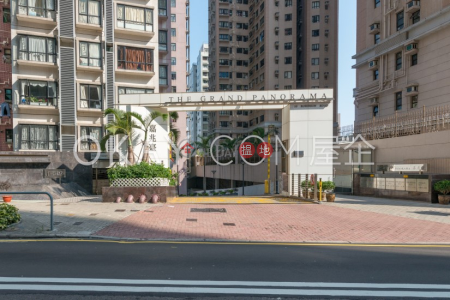 HK$ 75,000/ month The Grand Panorama Western District, Gorgeous 3 bed on high floor with harbour views | Rental