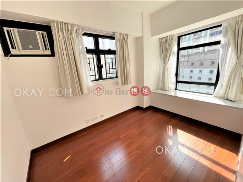 HK$ 29,000/ month, Fairview Height | Western District Tasteful 3 bedroom in Mid-levels West | Rental
