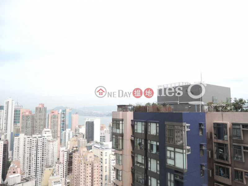 Property Search Hong Kong | OneDay | Residential | Rental Listings, 3 Bedroom Family Unit for Rent at Centrestage