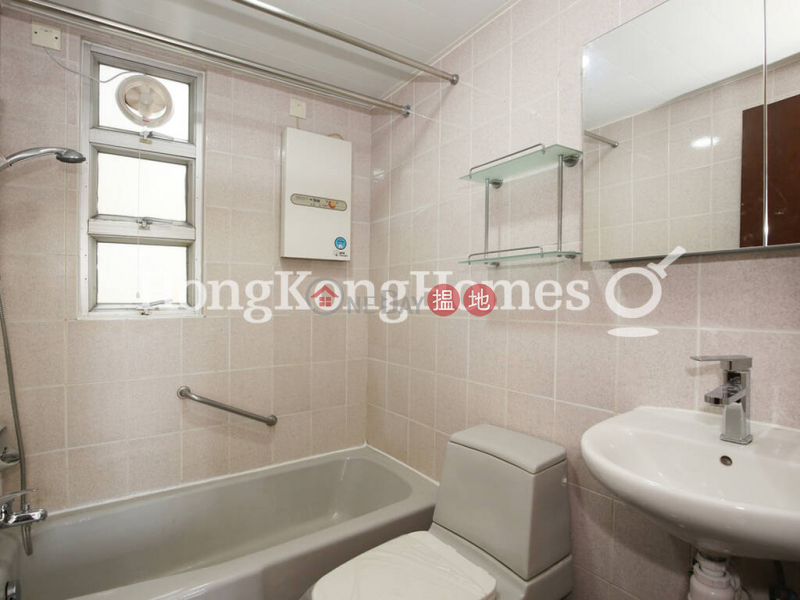HK$ 26,000/ month, Floral Tower Western District | 3 Bedroom Family Unit for Rent at Floral Tower