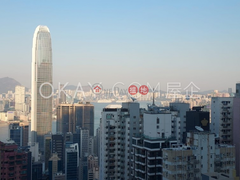 Elegant 3 bedroom in Mid-levels West | Rental | Vantage Park 慧豪閣 Rental Listings