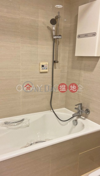 HK$ 25,000/ month | Skylodge Block 5 - Dynasty Heights, Kowloon City | Practical 2 bedroom in Kowloon Tong | Rental
