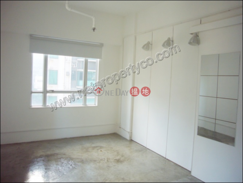 Loft in Sheung Wan, Wing Hing Commercial Building 榮興商業大廈 Rental Listings | Western District (A050476)