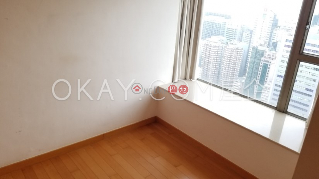 Intimate 2 bedroom on high floor with balcony | Rental | The Zenith Phase 1, Block 3 尚翹峰1期3座 Rental Listings
