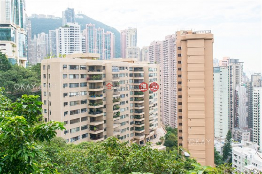 香港搵樓|租樓|二手盤|買樓| 搵地 | 住宅出租樓盤4房3廁,實用率高,極高層,連車位《嘉慧園出租單位》