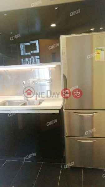 Property Search Hong Kong | OneDay | Residential | Sales Listings, Grand Del Sol Block 2 | 3 bedroom Low Floor Flat for Sale
