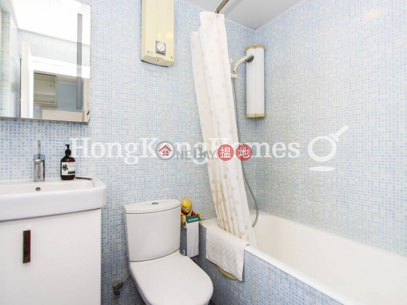 HK$ 36,000/ month Wing Fook Court, Eastern District, 3 Bedroom Family Unit for Rent at Wing Fook Court