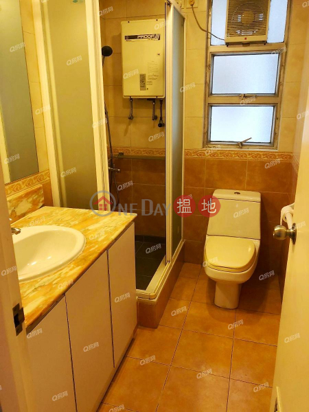 HK$ 18M | Block 19-24 Baguio Villa, Western District Block 19-24 Baguio Villa | 2 bedroom Mid Floor Flat for Sale