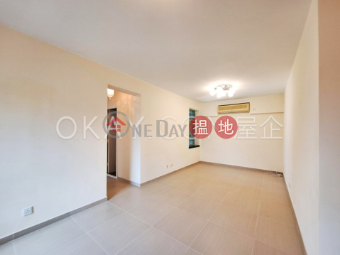 Nicely kept 2 bedroom on high floor | For Sale | Royal Court 皇朝閣 _0