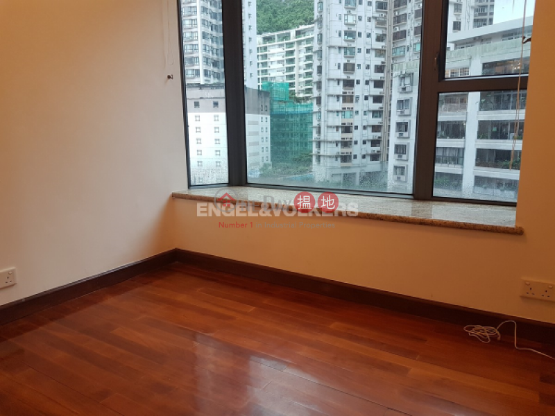 3 Bedroom Family Apartment/Flat for Sale in Central Mid Levels 3 Seymour Road | Central District, Hong Kong | Sales HK$ 17.5M