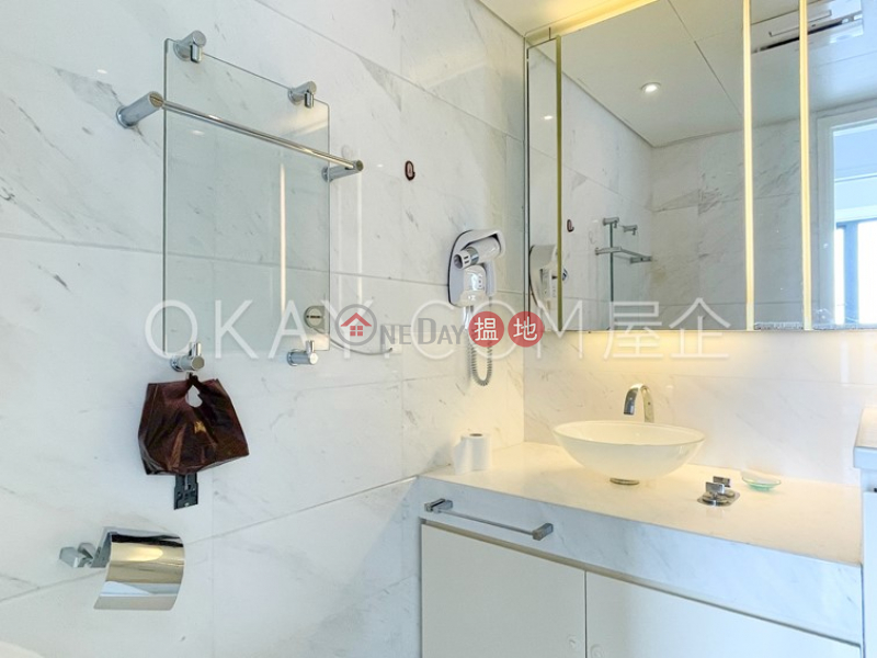 Tasteful 2 bedroom on high floor with balcony | For Sale 688 Bel-air Ave | Southern District | Hong Kong Sales, HK$ 19.8M