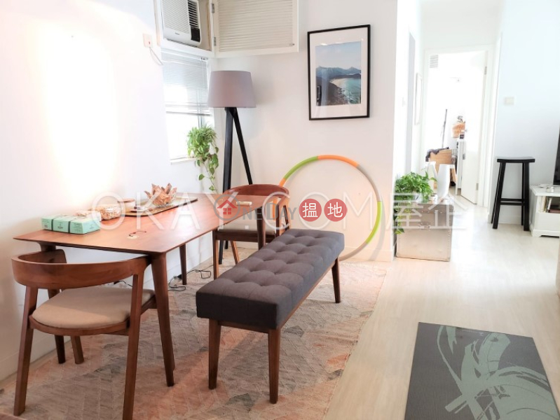 Stylish 2 bedroom in Pokfulam | For Sale, Academic Terrace Block 2 學士台第2座 Sales Listings | Western District (OKAY-S7747)