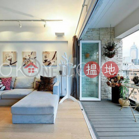 Gorgeous 2 bedroom on high floor with balcony & parking | For Sale | Moon Fair Mansion 滿輝大廈 _0