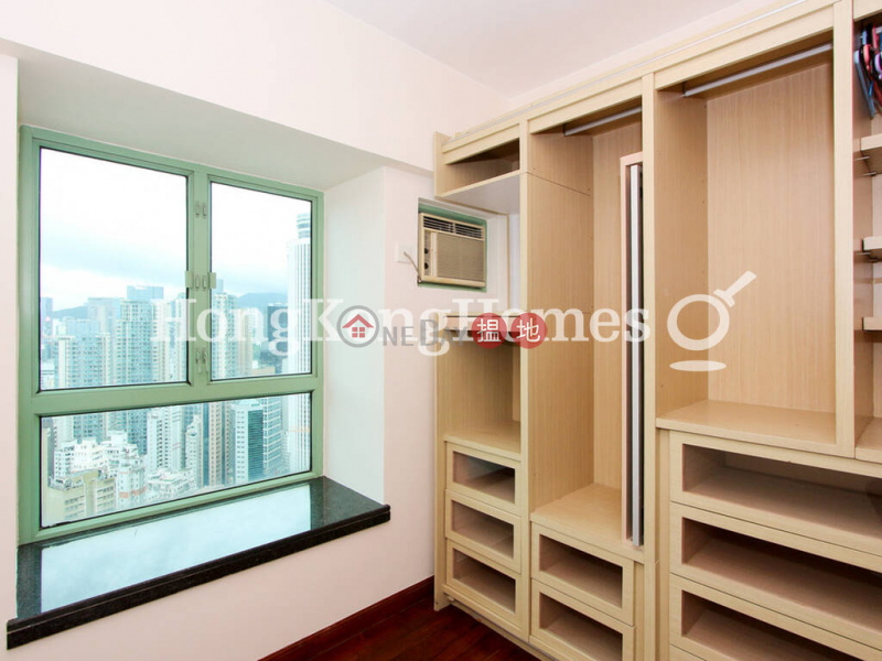 3 Bedroom Family Unit at Royal Court | For Sale, 9 Kennedy Road | Wan Chai District | Hong Kong Sales | HK$ 20M