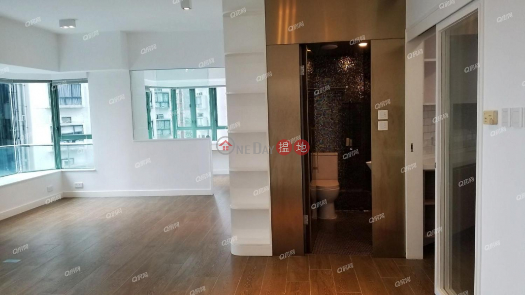 HK$ 55,000/ month Y.I, Wan Chai District Y.I | 3 bedroom Low Floor Flat for Rent